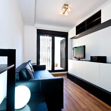 Charming Madrid Urgel Apartment ภายนอก รูปภาพ