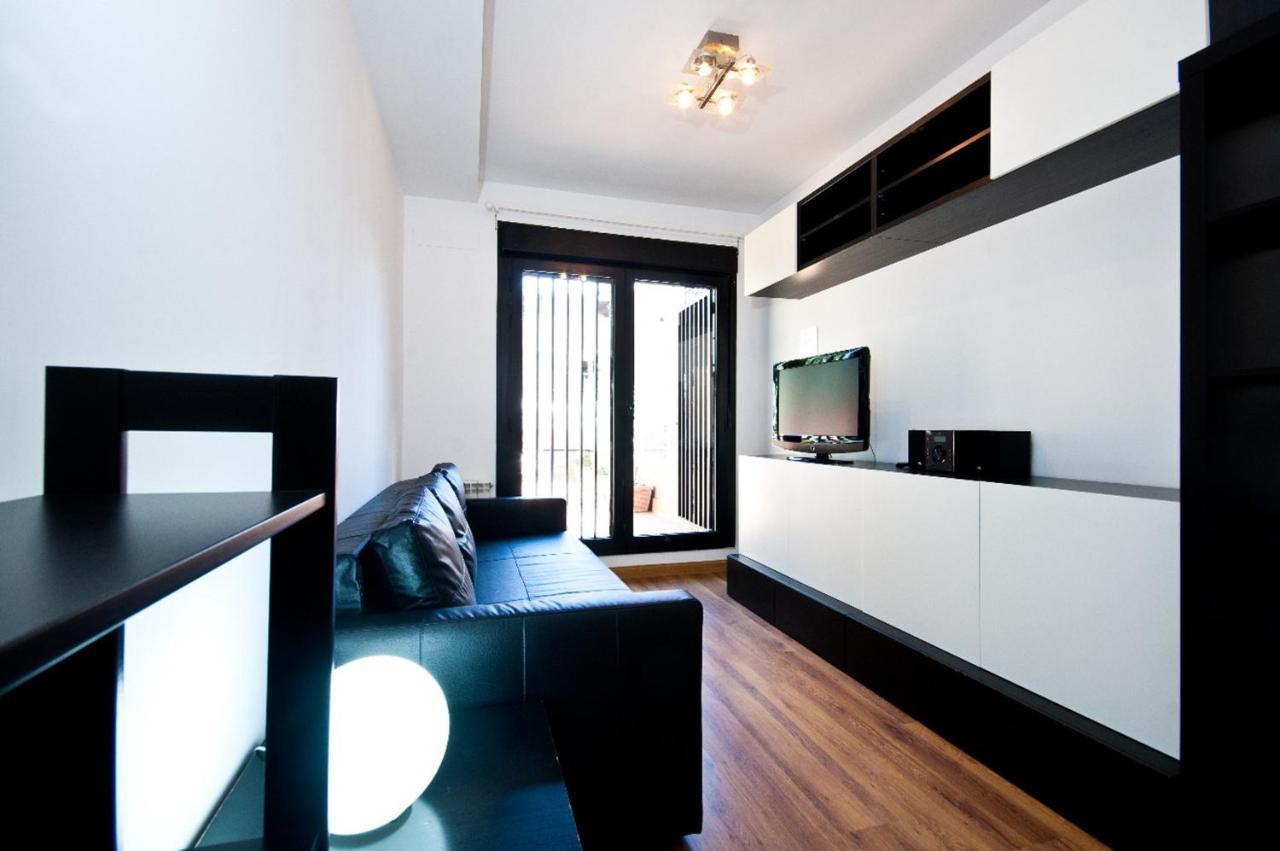 Charming Madrid Urgel Apartment ภายนอก รูปภาพ