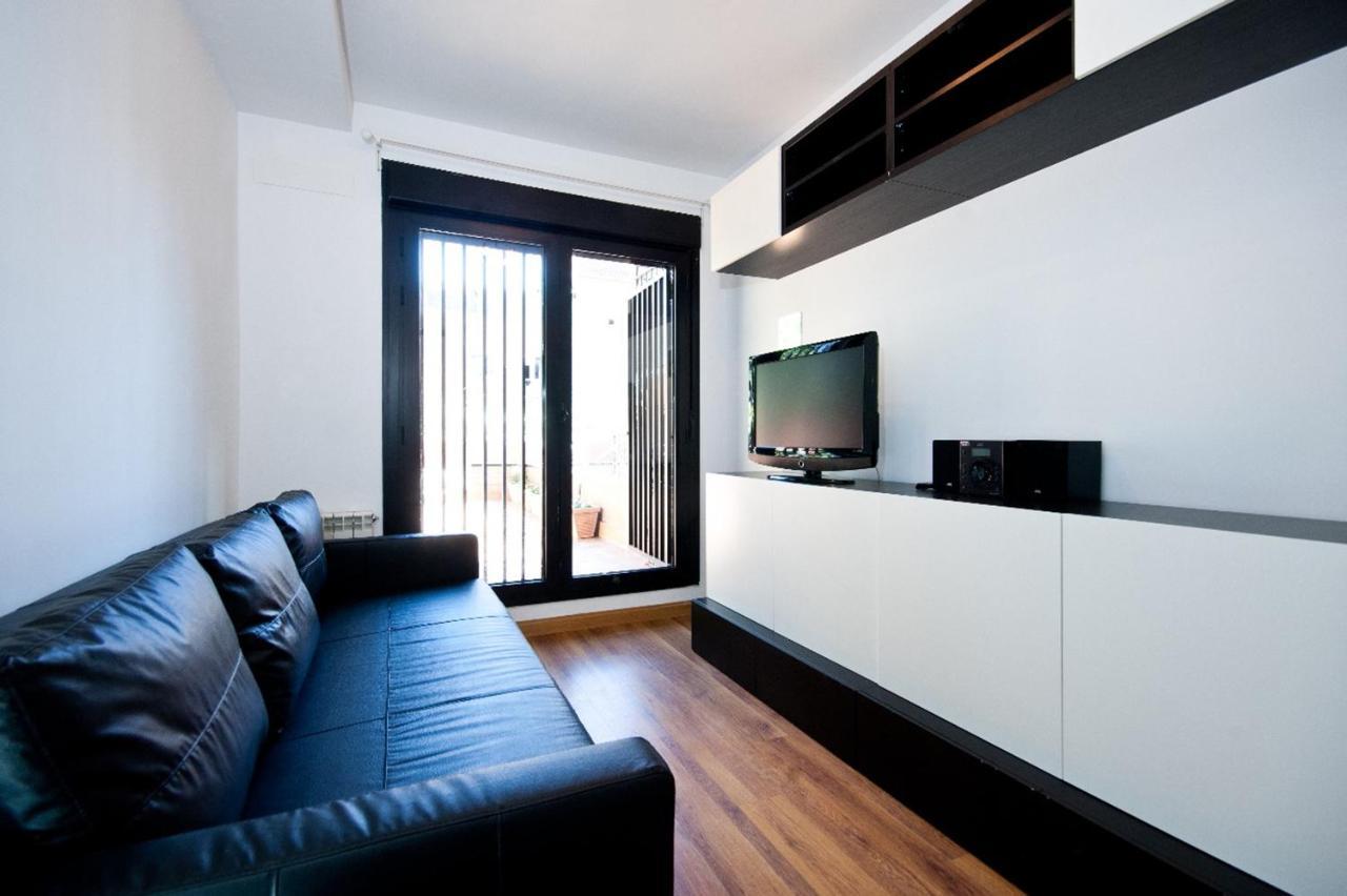 Charming Madrid Urgel Apartment ภายนอก รูปภาพ